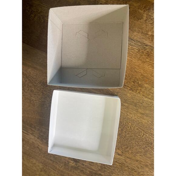 Pack of 10 - Deluxe Gift Boxes, size 6x6x3", color White Gloss, HI-WALL Design - Picture 5 of 7